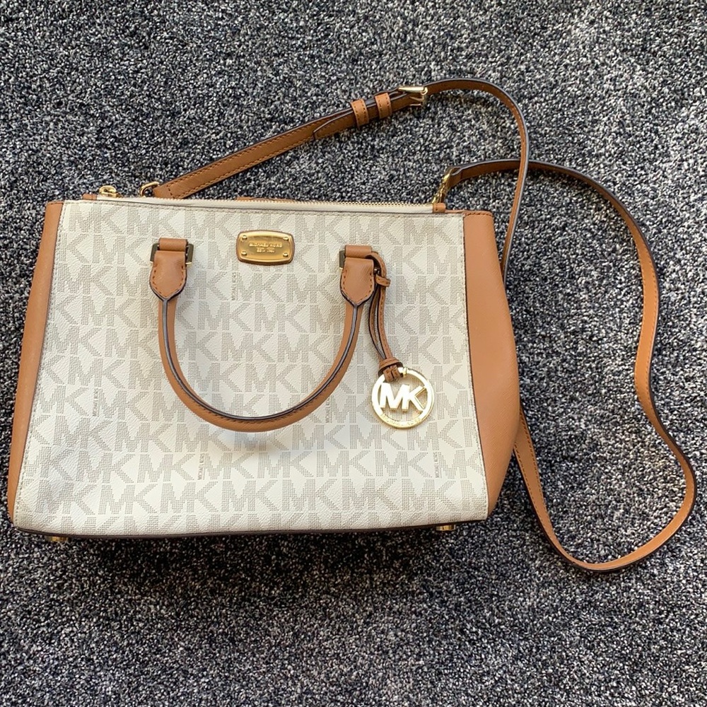 Michael Kors purse